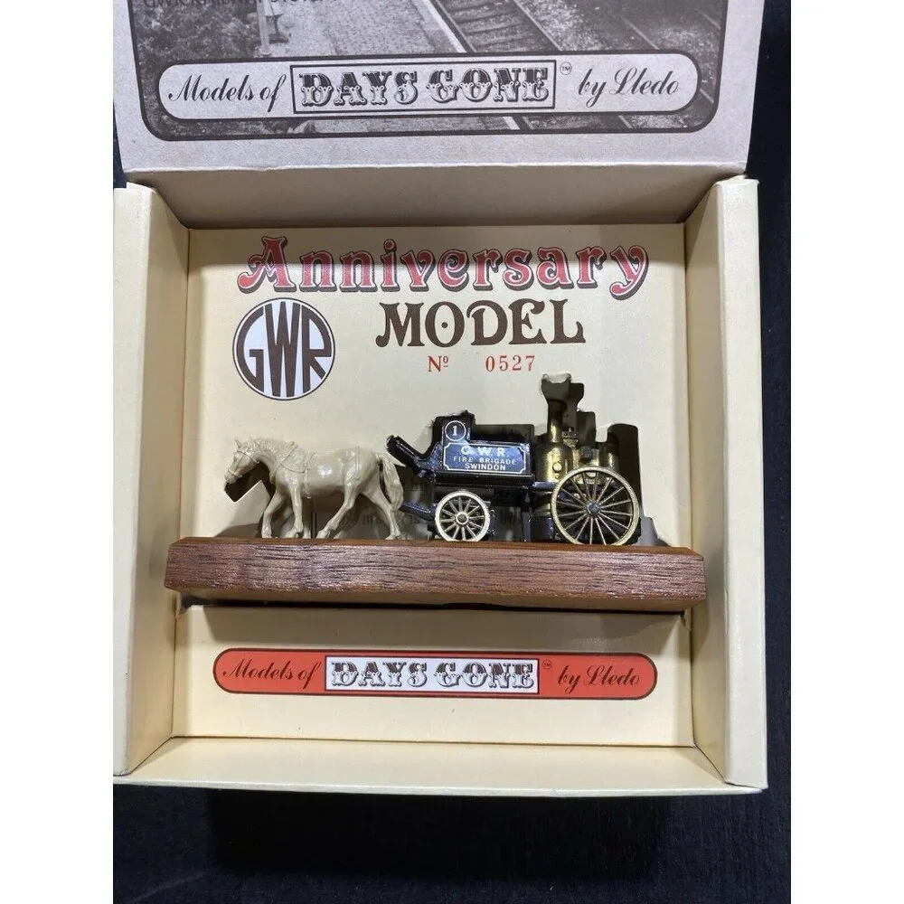 Lledo diecast models of days gone fire brigade anniversary model horse and buggy